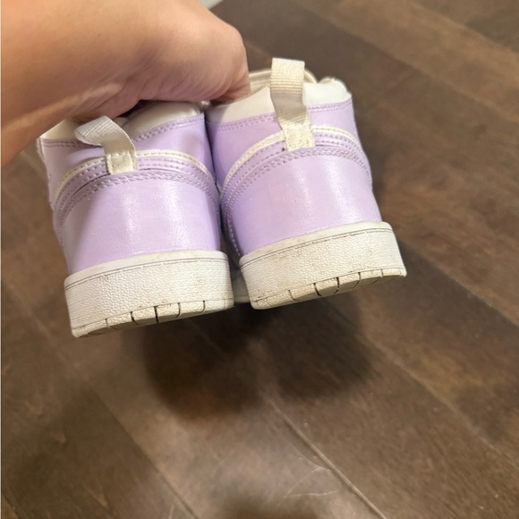Nike Kids' Lavender and White Sneakers - Picture 2 of 4